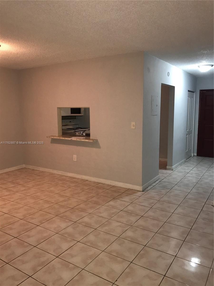 BISCAYNE GARDENS SEC B - Residential Income
