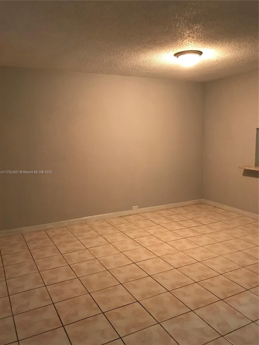 BISCAYNE GARDENS SEC B - Residential Income