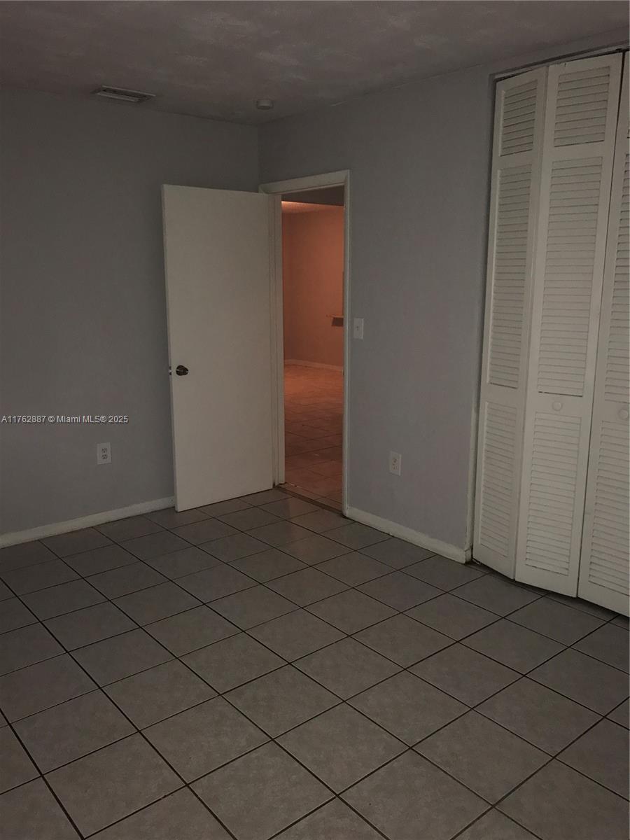 BISCAYNE GARDENS SEC B - Residential Income