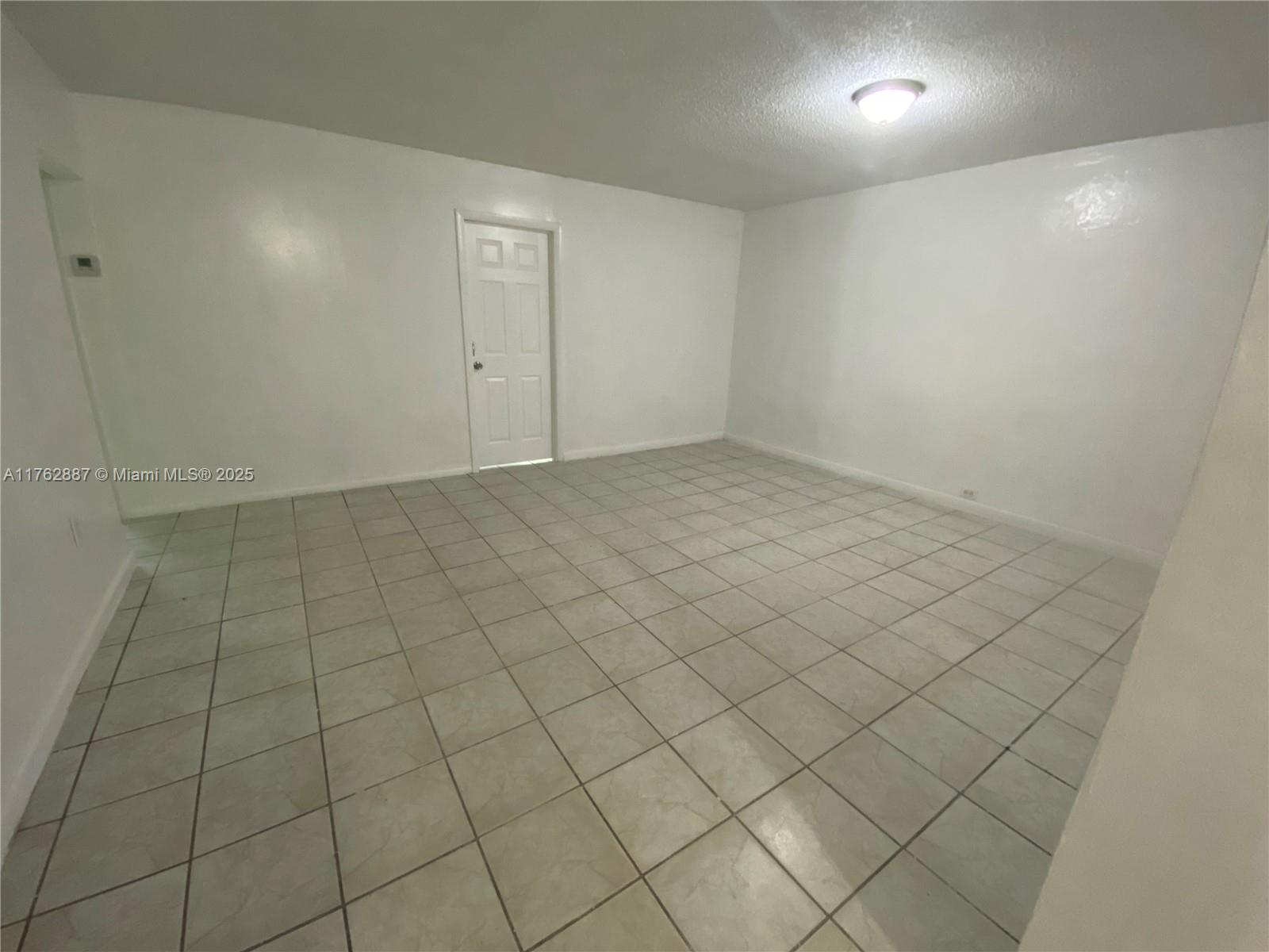 BISCAYNE GARDENS SEC B - Residential Income
