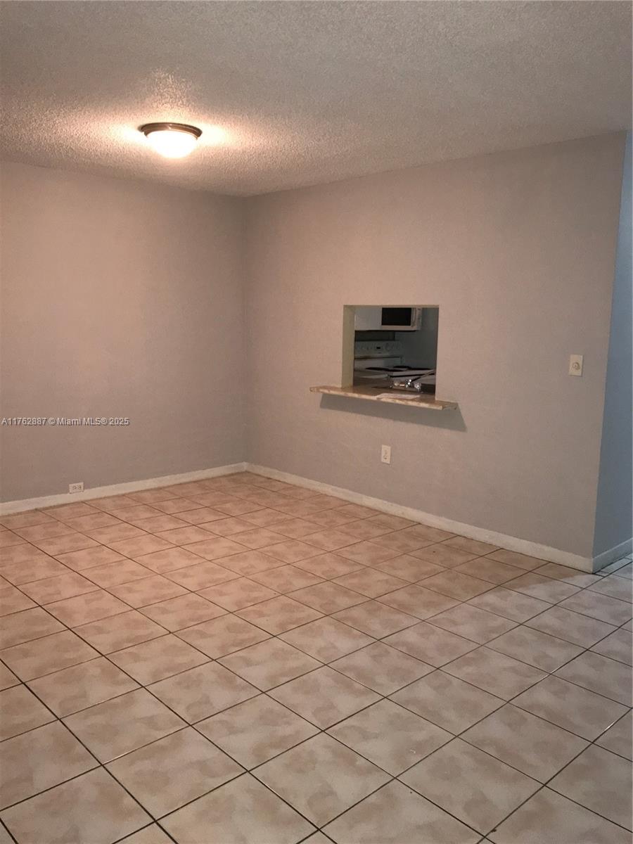 BISCAYNE GARDENS SEC B - Residential Income