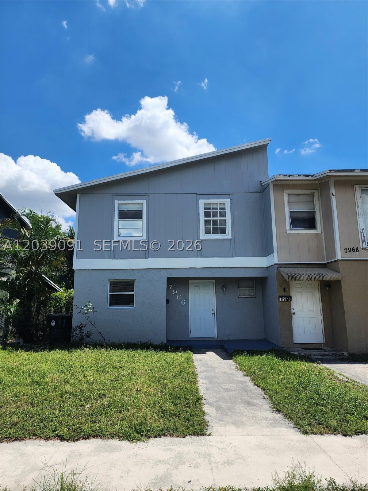 7966 SW 7th Ct