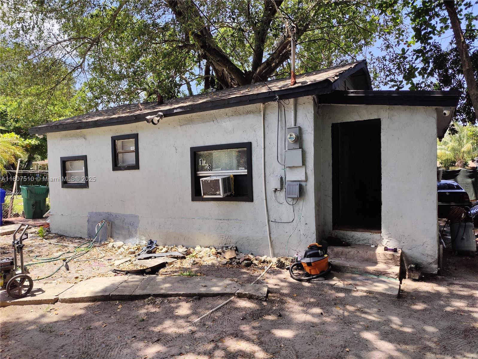 1063 NW 55th Ter