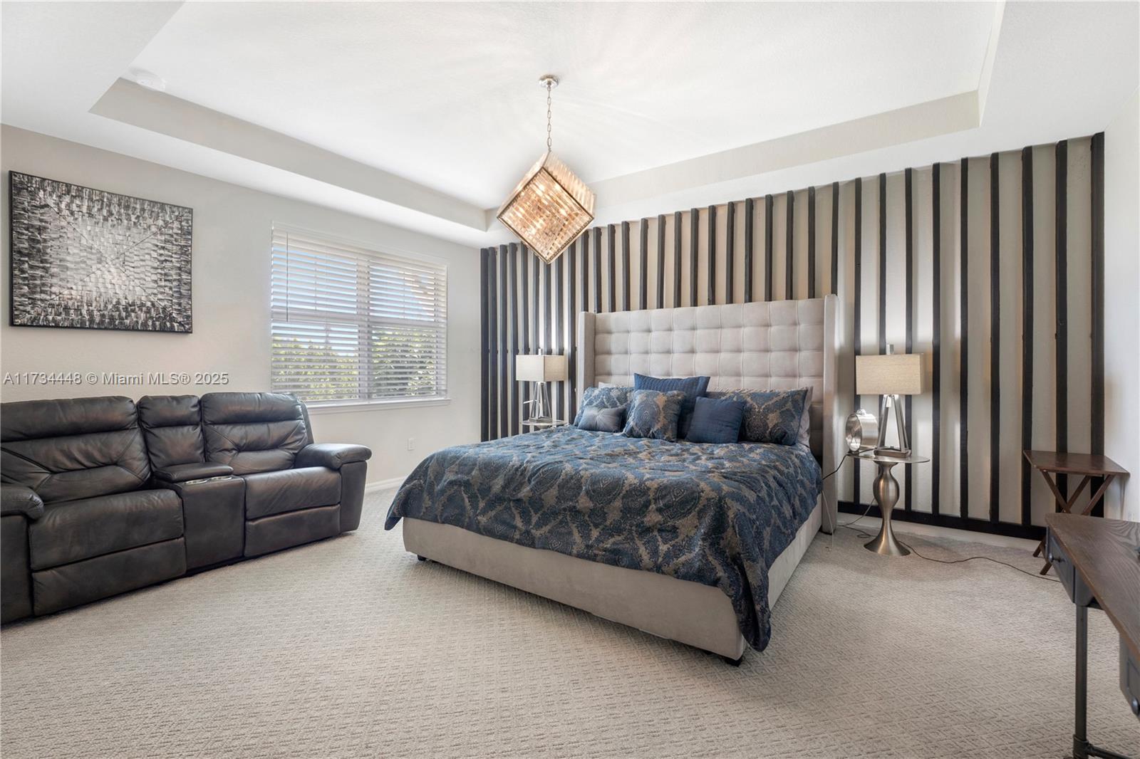 HILLCREST COUNTRY CLUB SO - Residential