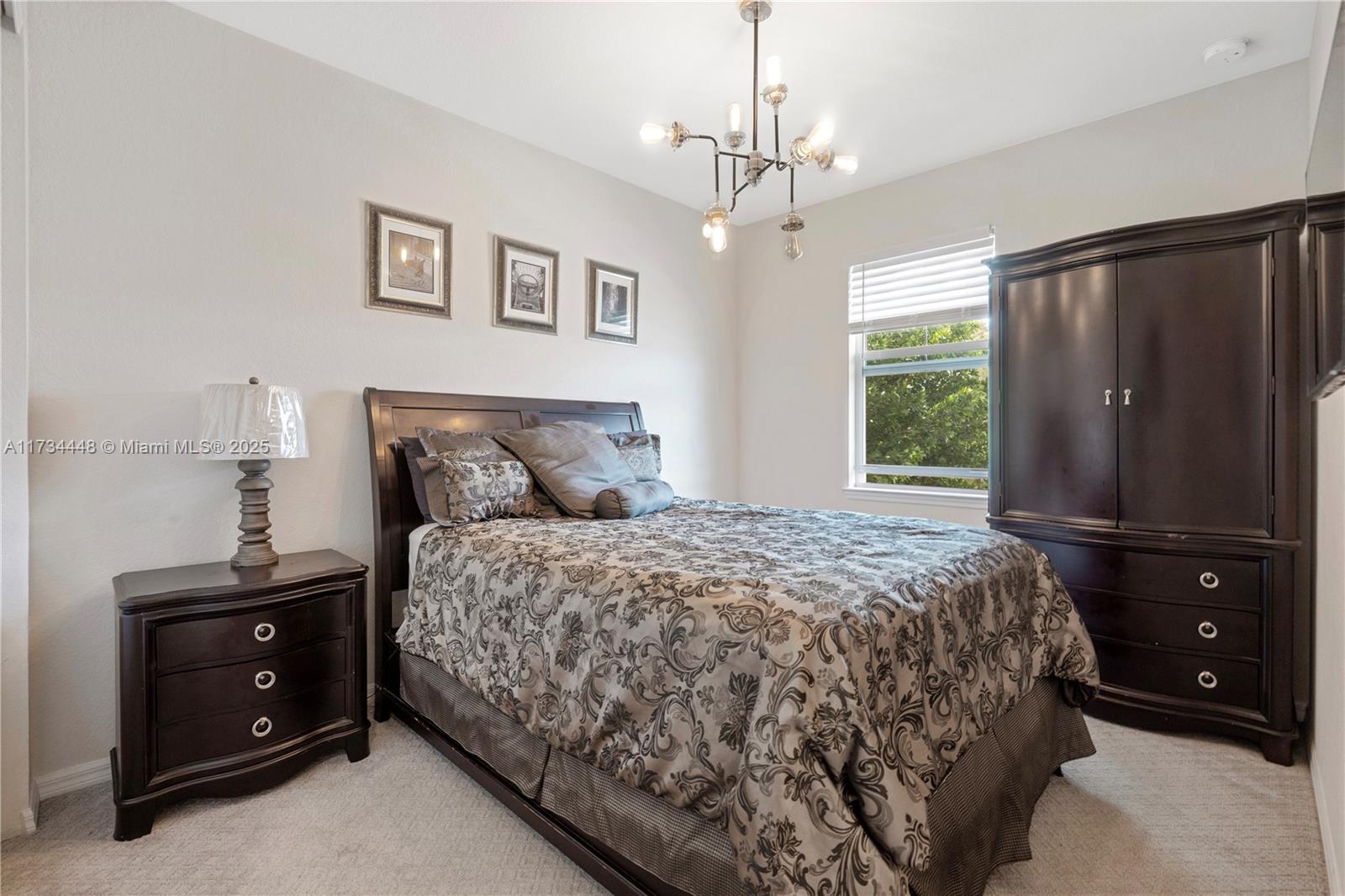 HILLCREST COUNTRY CLUB SO - Residential
