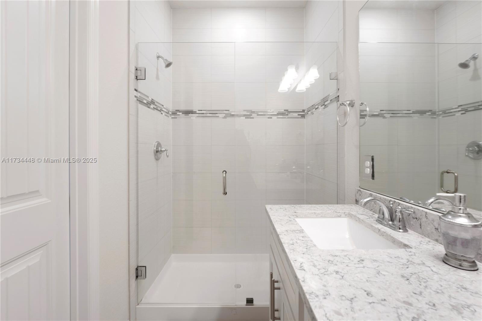 HILLCREST COUNTRY CLUB SO - Residential