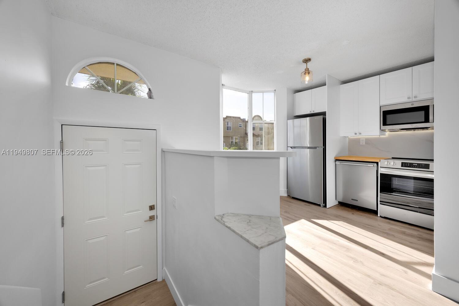 THE RIVIERA AT CORAL LAKE - Residential