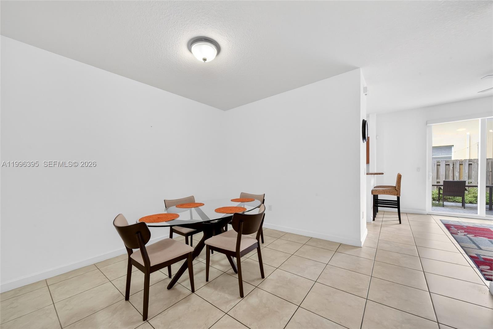 ISLANDS AT DORAL NORTHWES - Residential