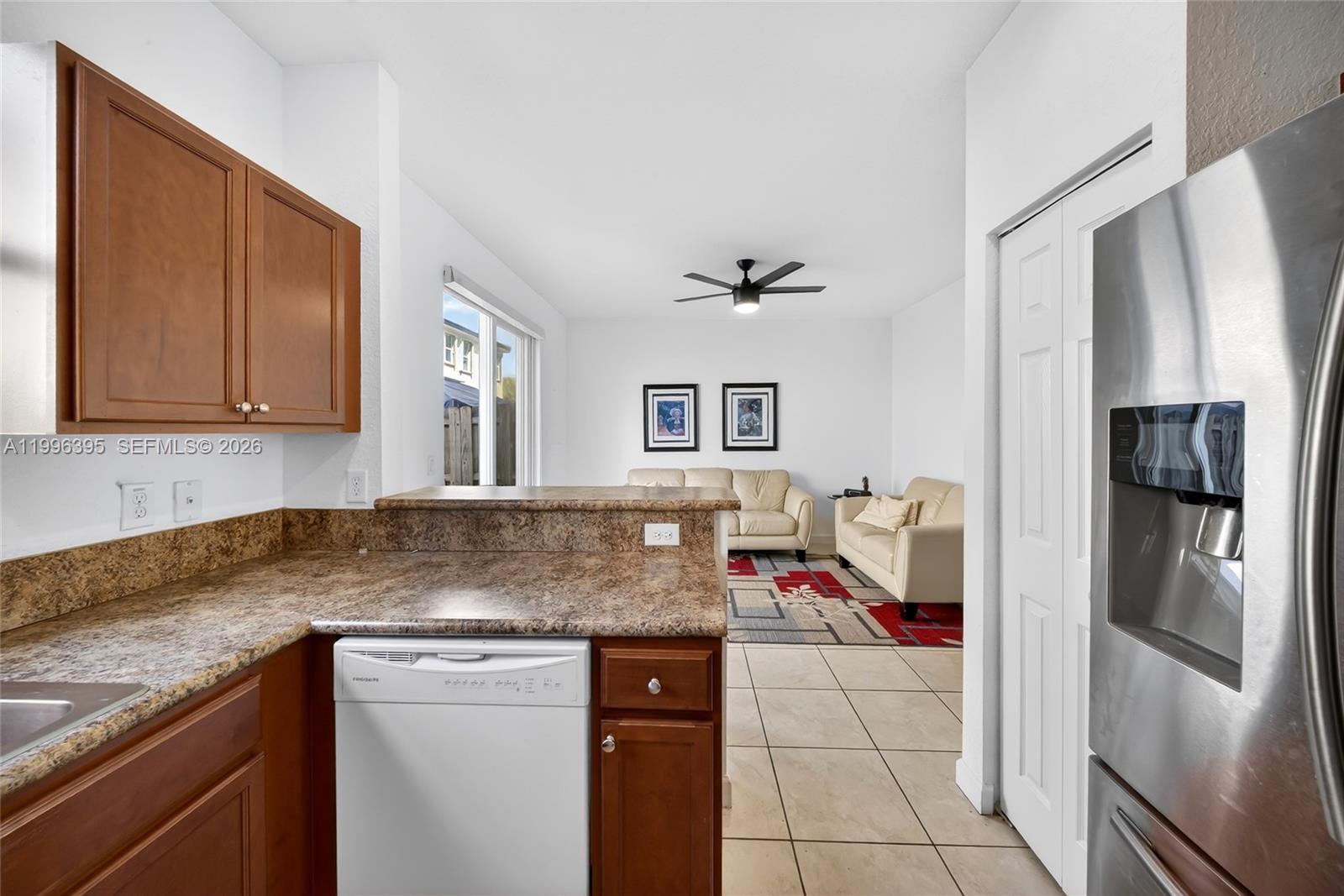 ISLANDS AT DORAL NORTHWES - Residential