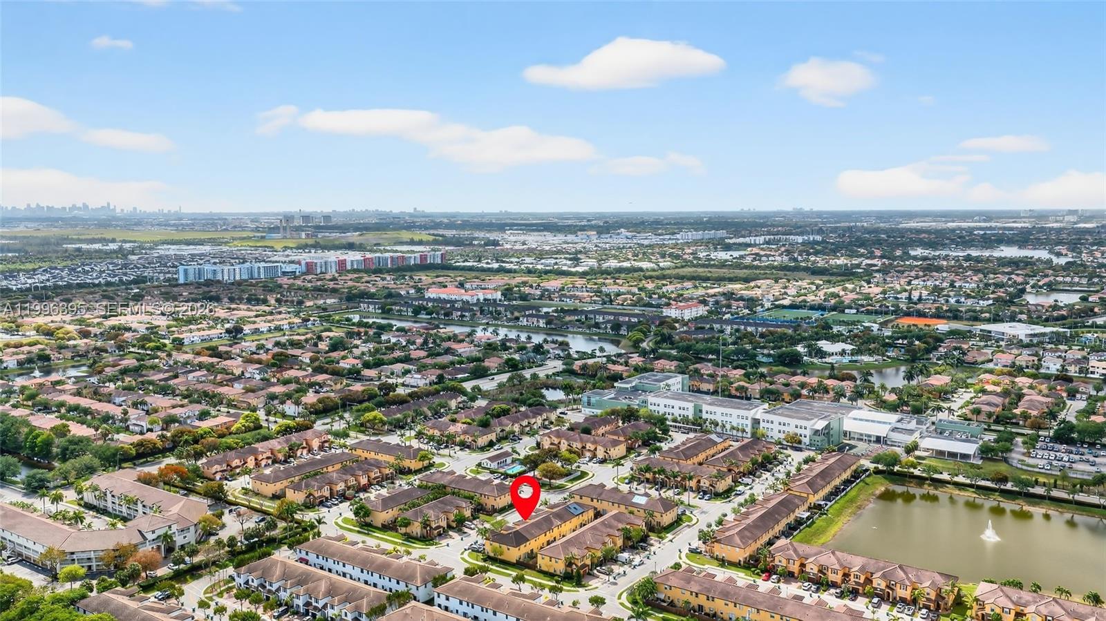 ISLANDS AT DORAL NORTHWES - Residential