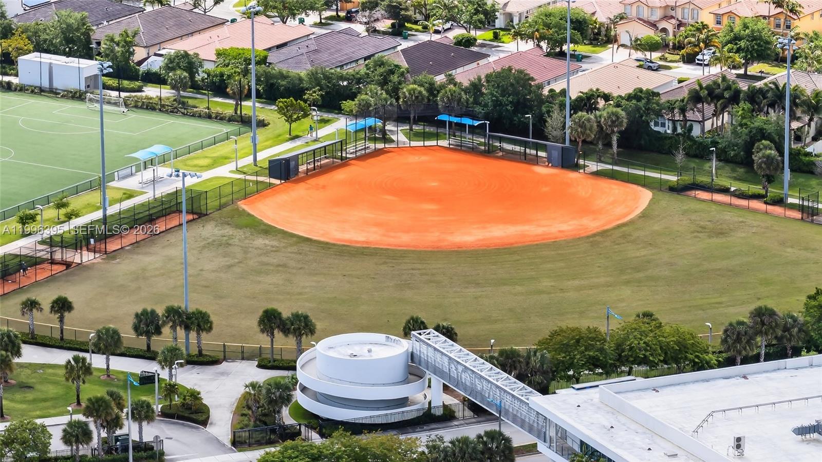 ISLANDS AT DORAL NORTHWES - Residential