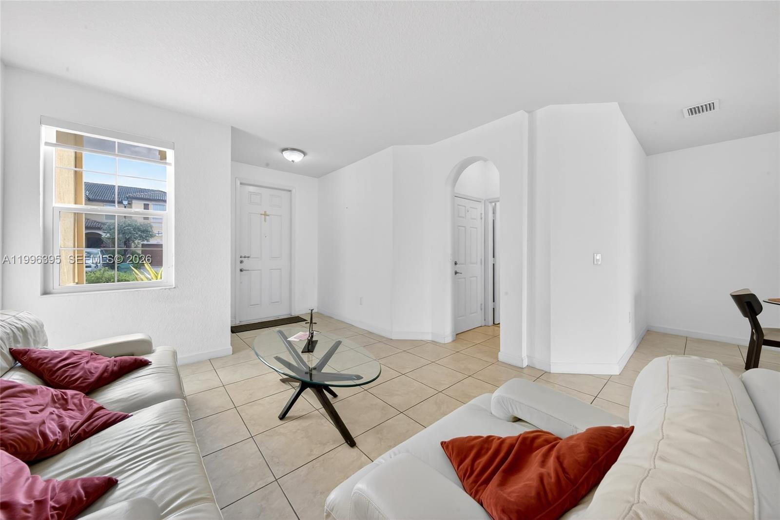 ISLANDS AT DORAL NORTHWES - Residential