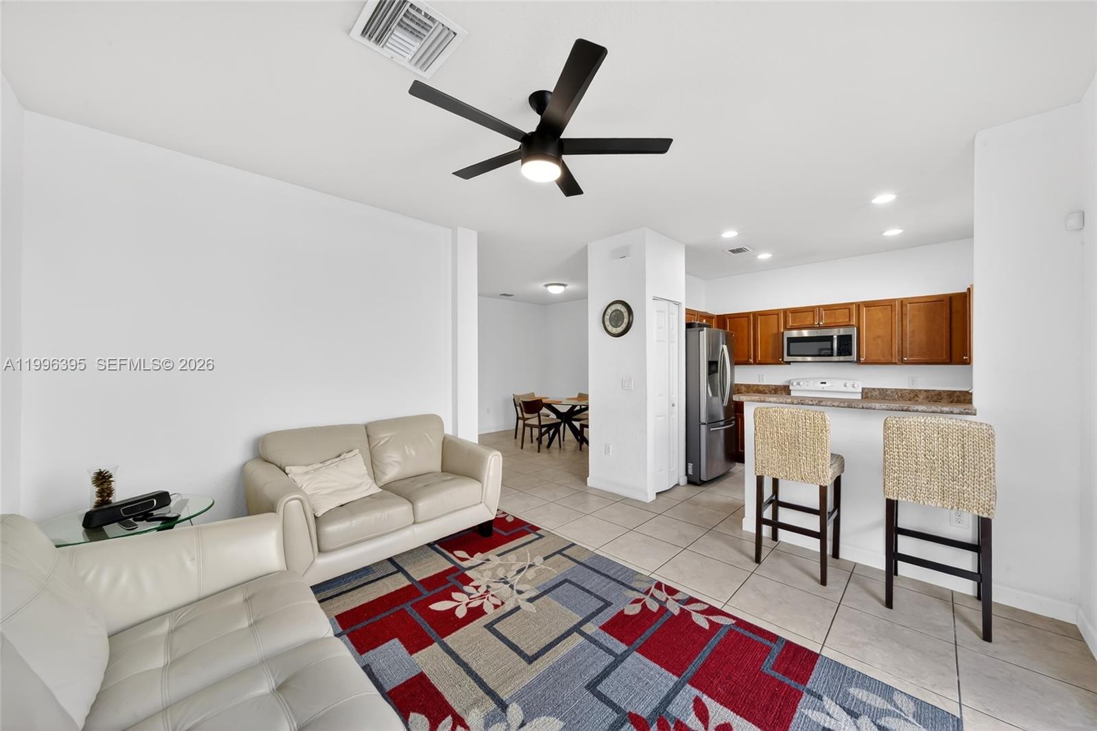 ISLANDS AT DORAL NORTHWES - Residential