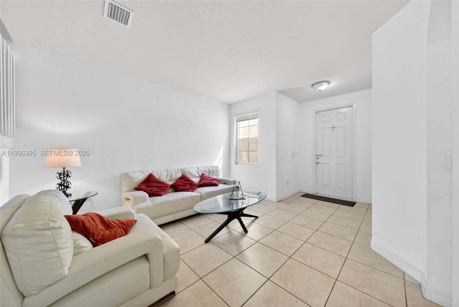 ISLANDS AT DORAL NORTHWES - Residential