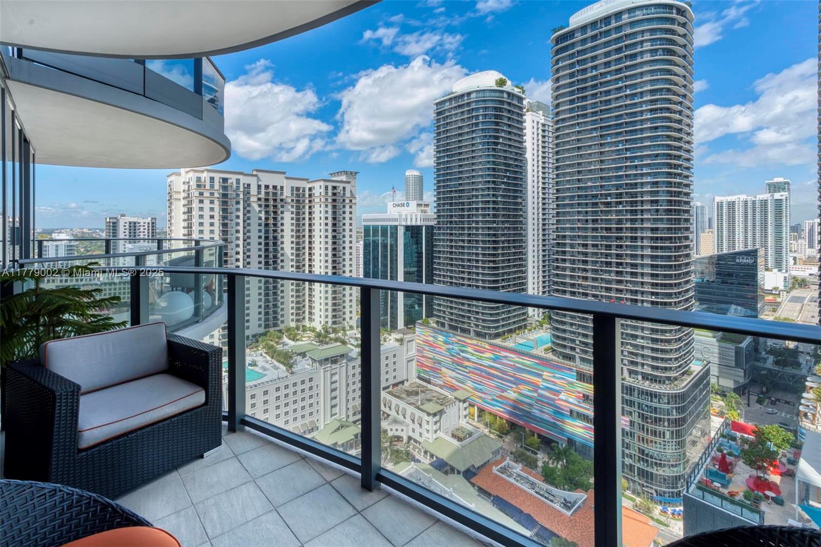 search properties 4 1000 Brickell Plz 2912