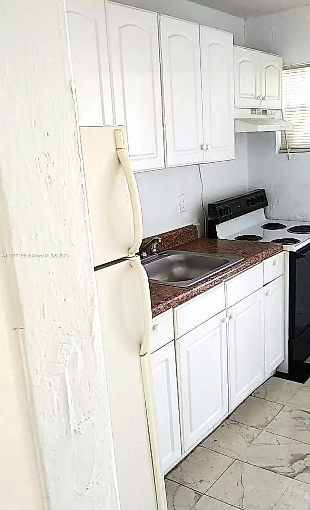 Photo of 712 20th N St, Fort Pierce, FL 34950 (MLS # A11587199)