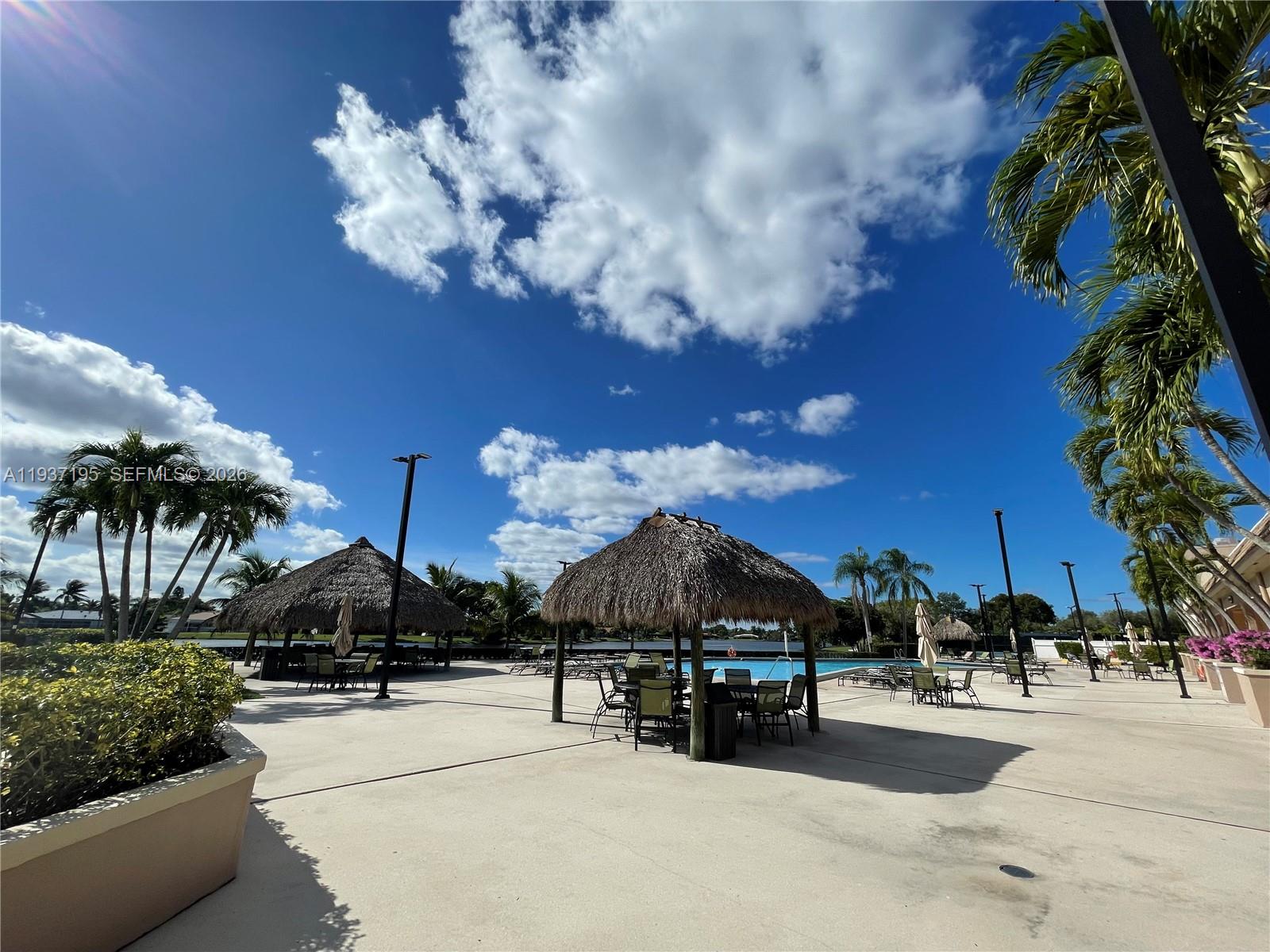 SADDLE CLUB GARDEN APTS - Residential