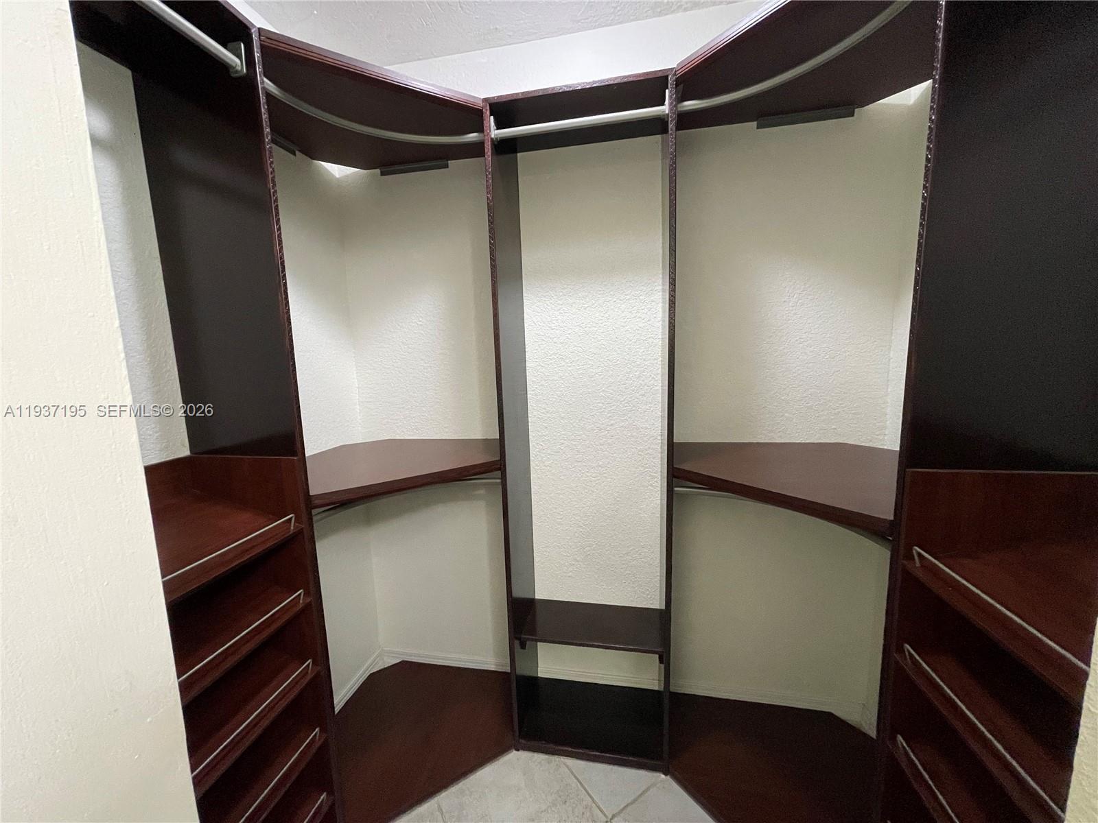 SADDLE CLUB GARDEN APTS - Residential