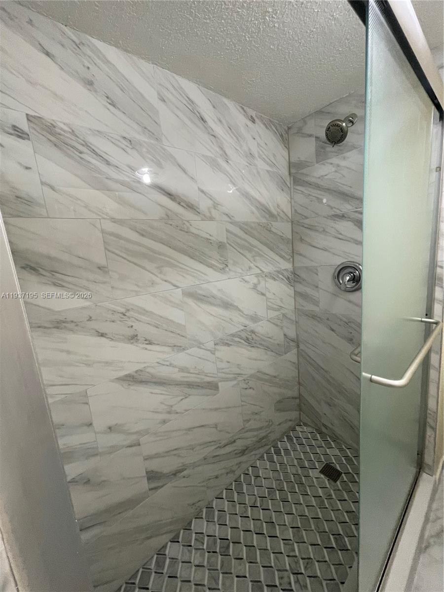 SADDLE CLUB GARDEN APTS - Residential