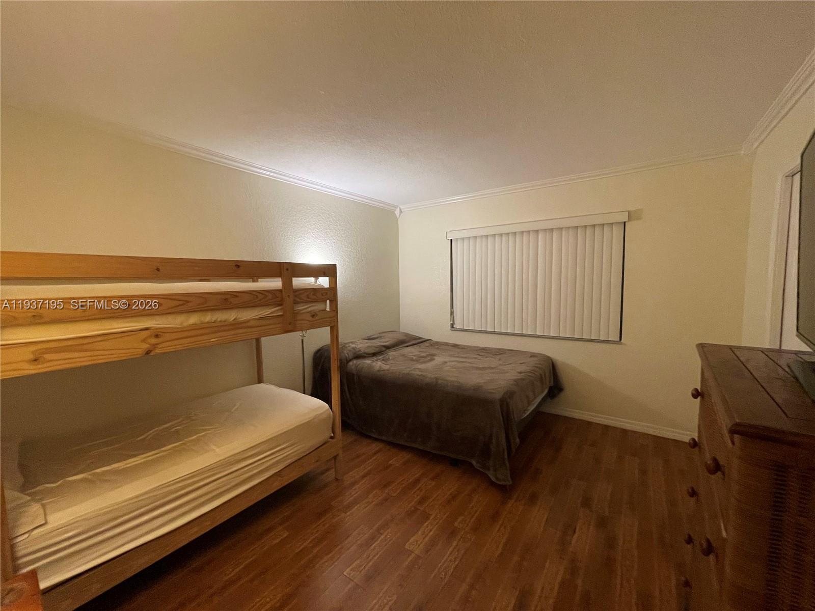 SADDLE CLUB GARDEN APTS - Residential