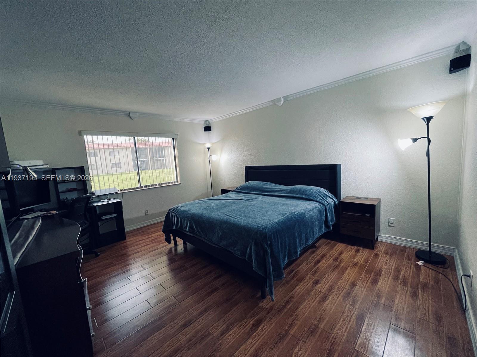 SADDLE CLUB GARDEN APTS - Residential