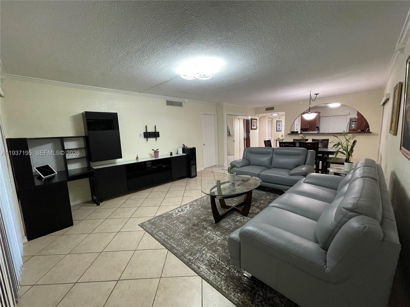 SADDLE CLUB GARDEN APTS - Residential