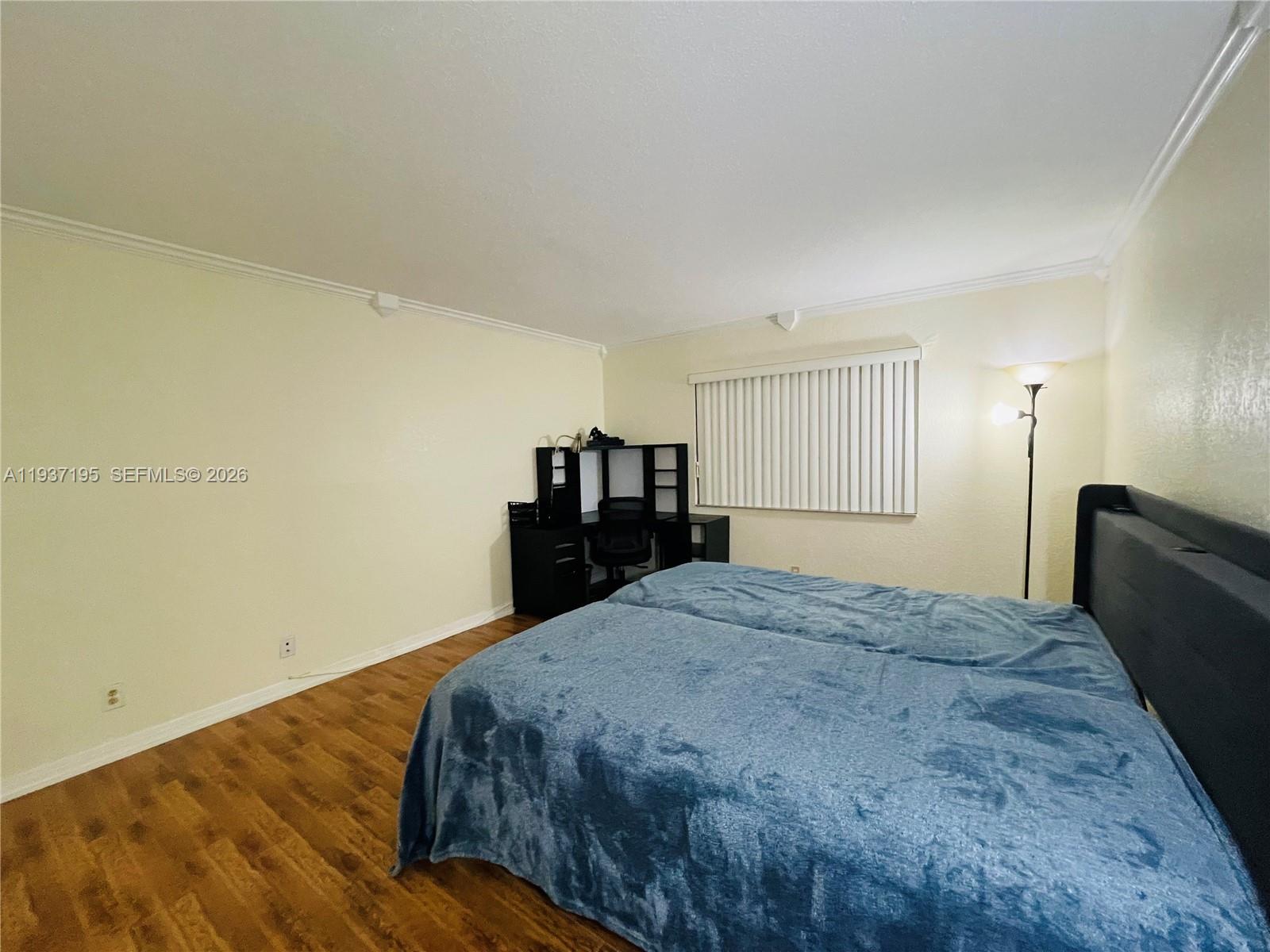 SADDLE CLUB GARDEN APTS - Residential