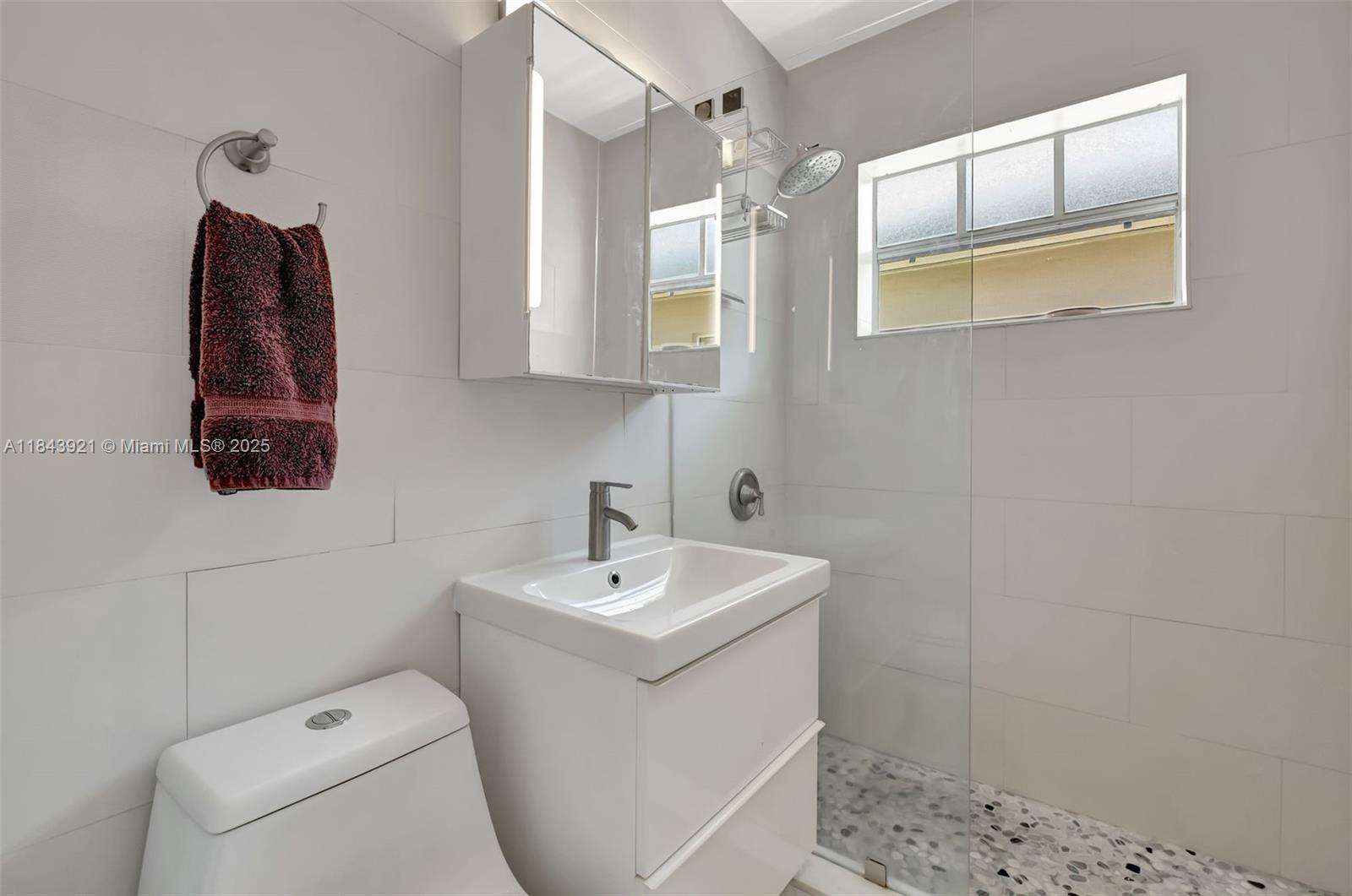 ESPANOLA WAY VILLAS CONDO - Residential