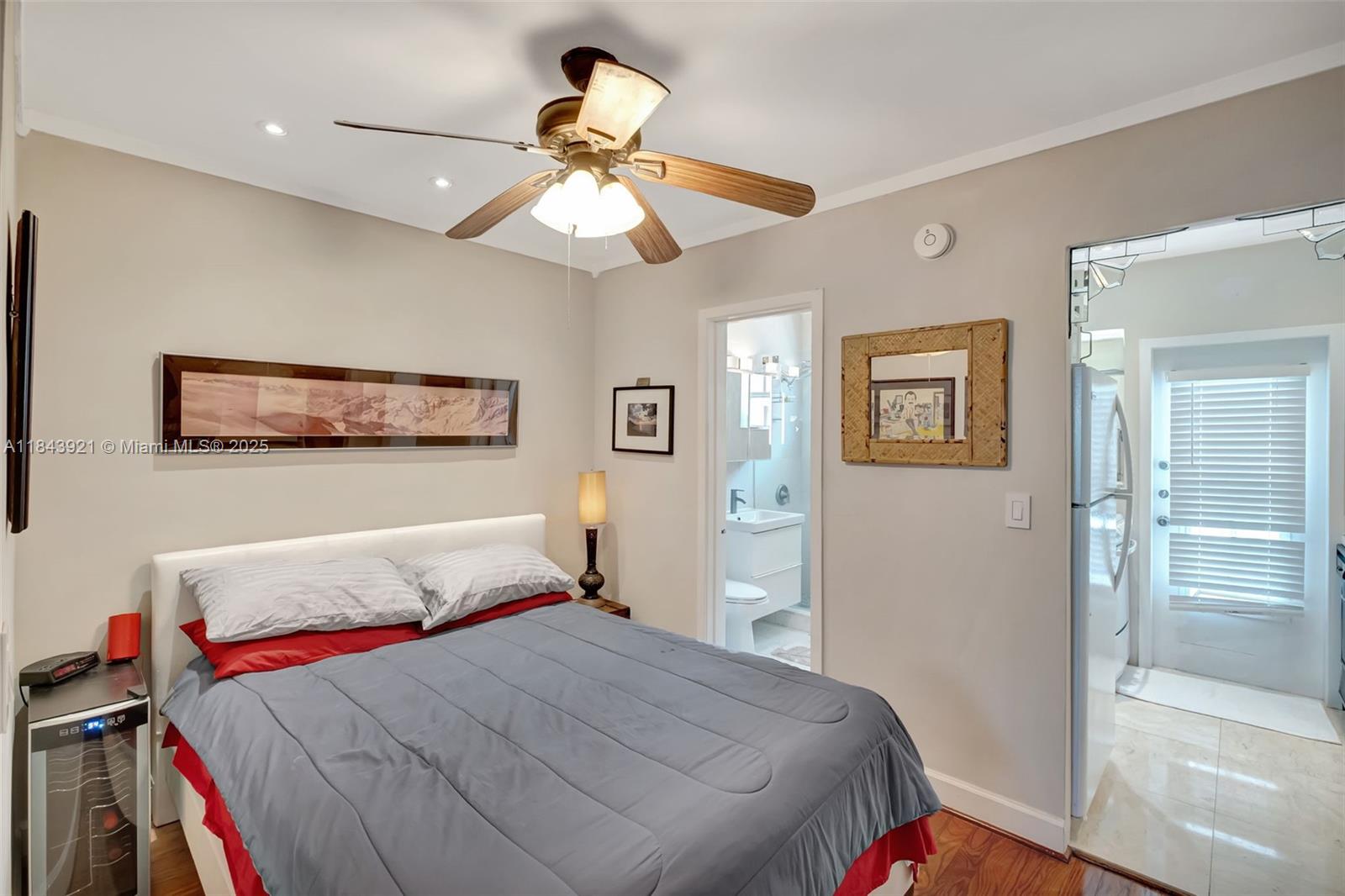 ESPANOLA WAY VILLAS CONDO - Residential