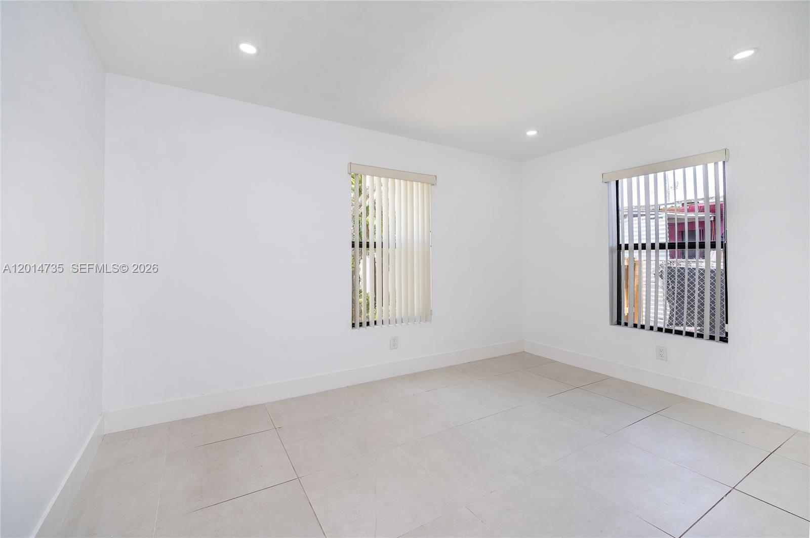 SUNNYSIDE ESTATES - Residential