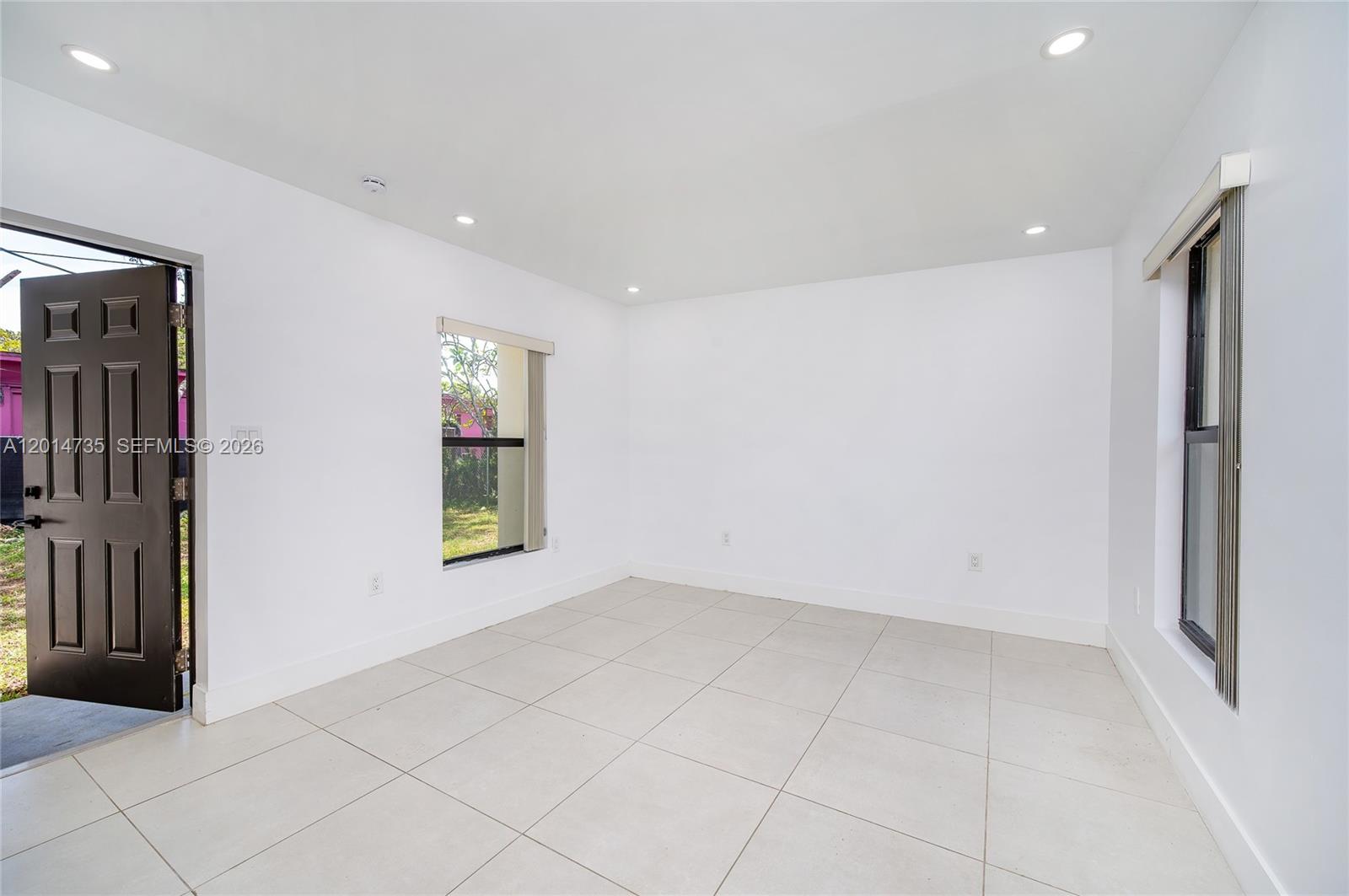 SUNNYSIDE ESTATES - Residential