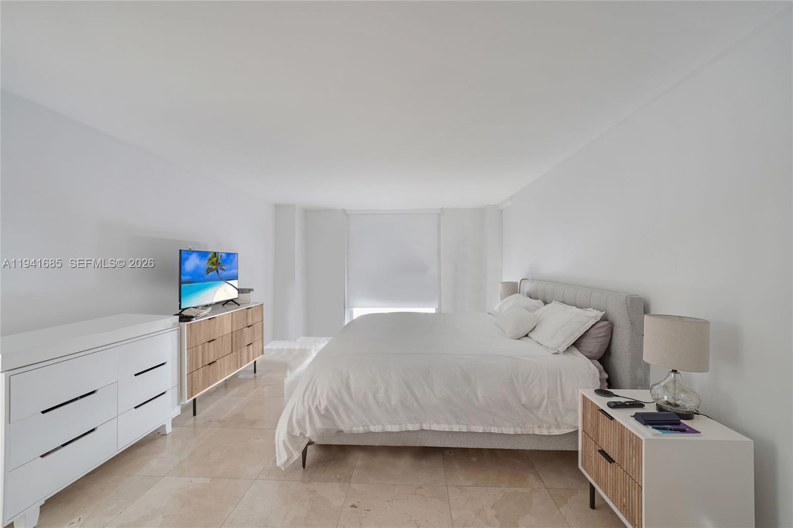 ARLEN BEACH CONDO - Residential