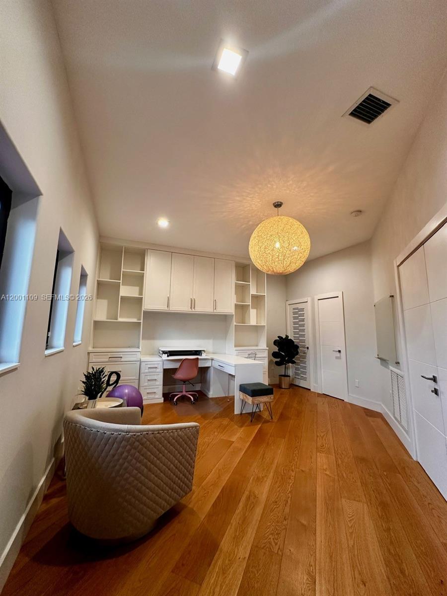 SWEETWATER ESTS SUB - Residential Lease