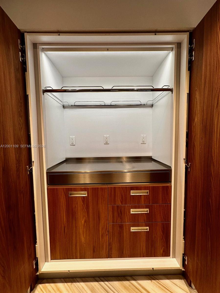 SWEETWATER ESTS SUB - Residential Lease