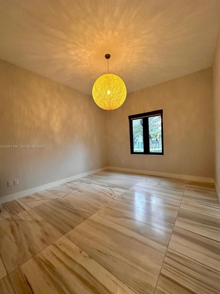 SWEETWATER ESTS SUB - Residential Lease