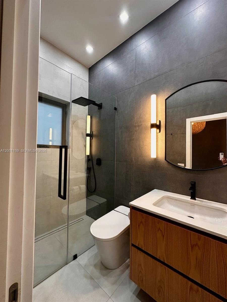 SWEETWATER ESTS SUB - Residential Lease