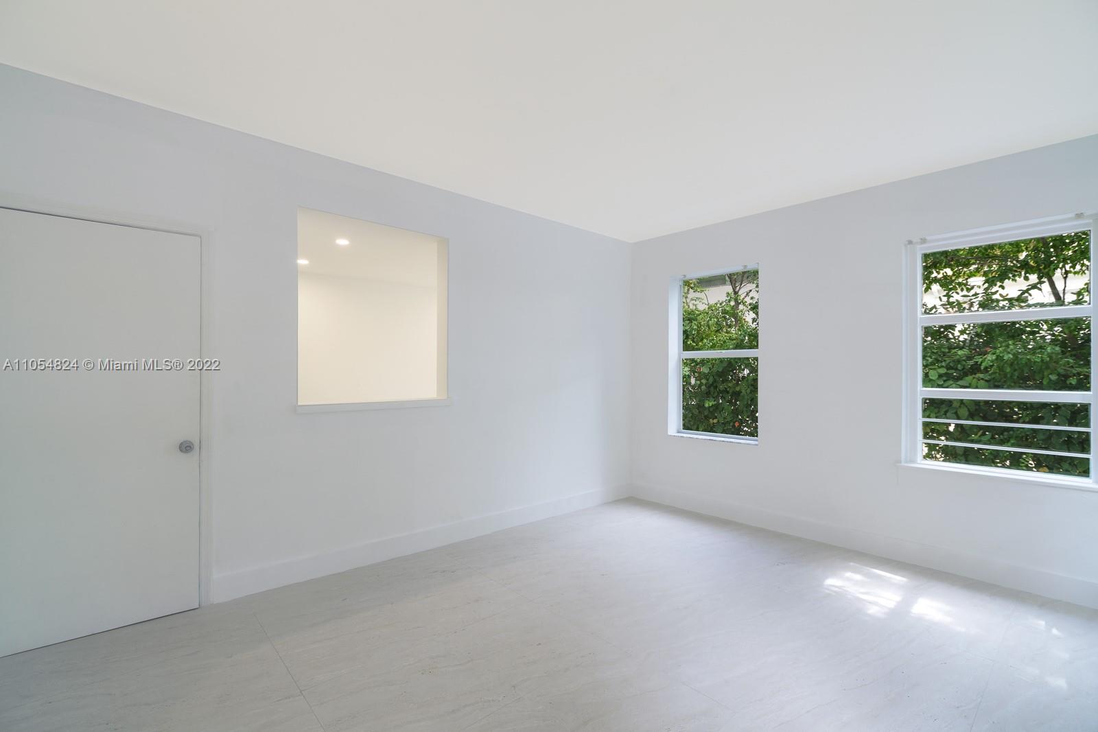 LENOX MANOR - Residential Income