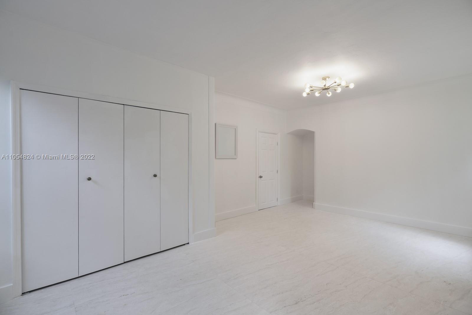 LENOX MANOR - Residential Income