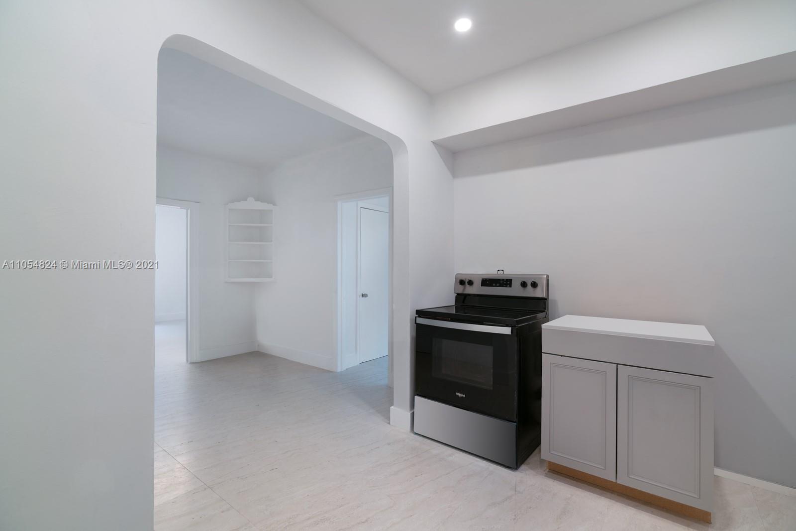 LENOX MANOR - Residential Income