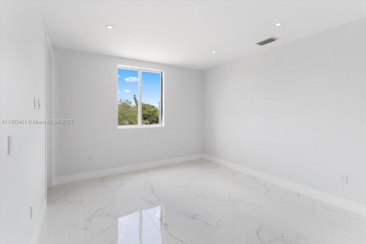 VANDERBILT PARK AMD PL - Residential