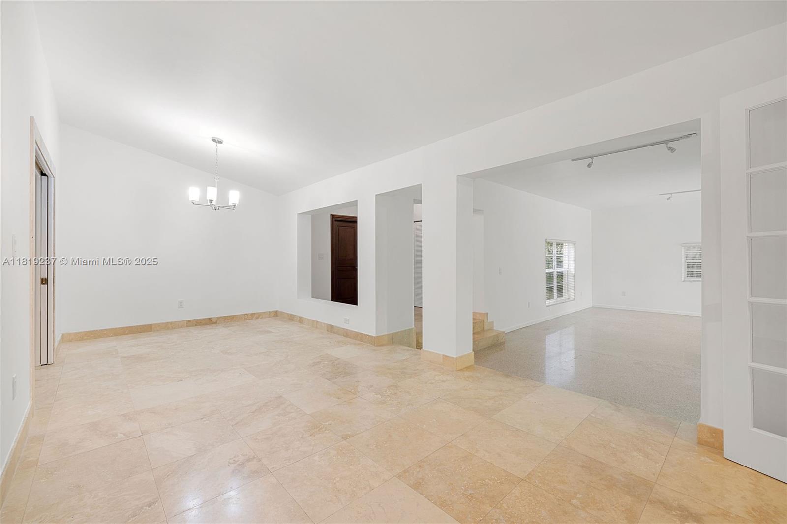 GOLDEN BEACH SEC F - Residential Lease