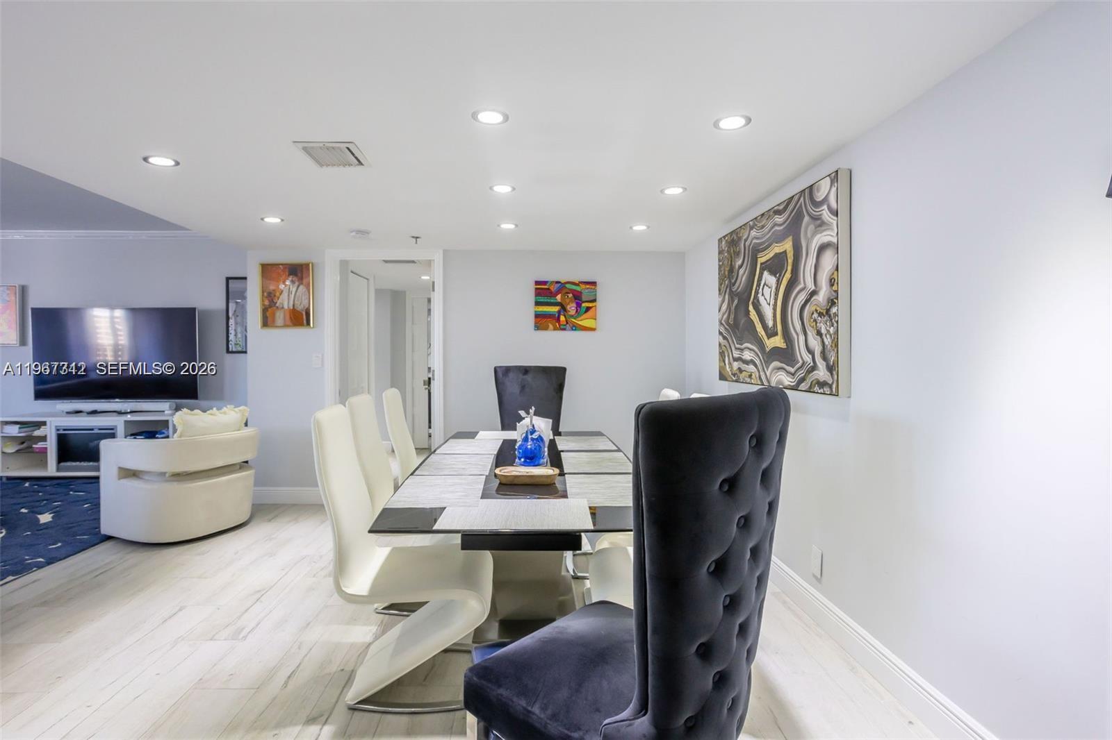 ANCHOR BAY CLUB CONDO - Residential