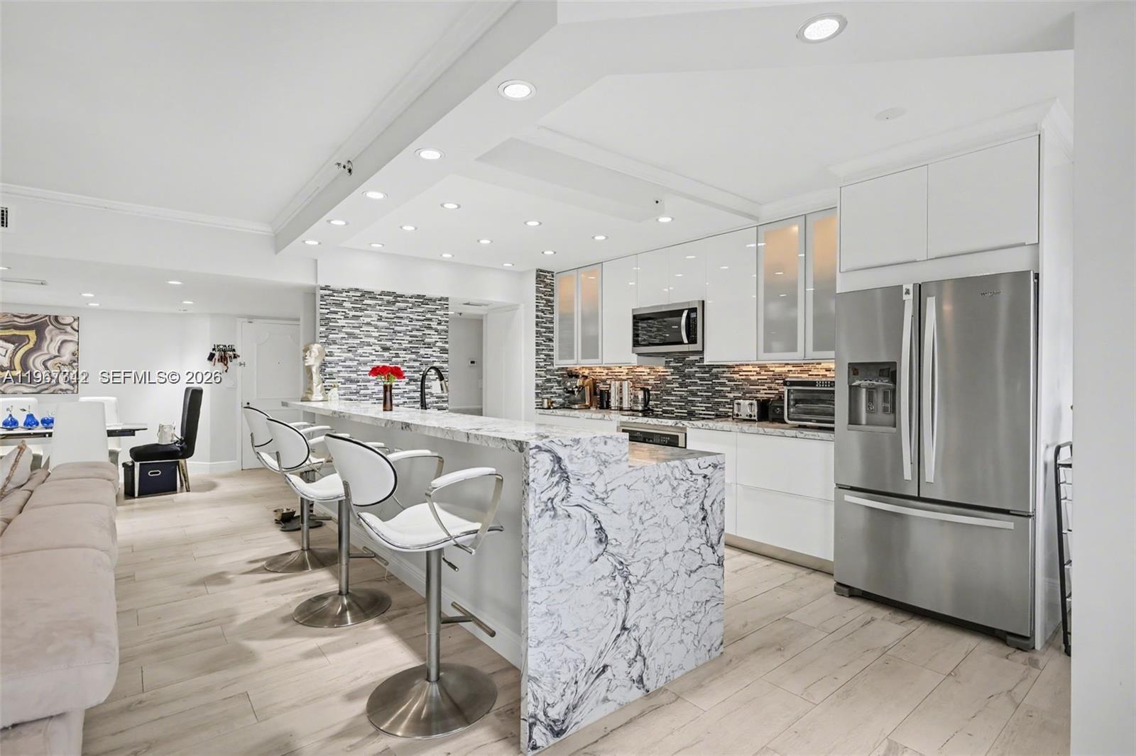 ANCHOR BAY CLUB CONDO - Residential