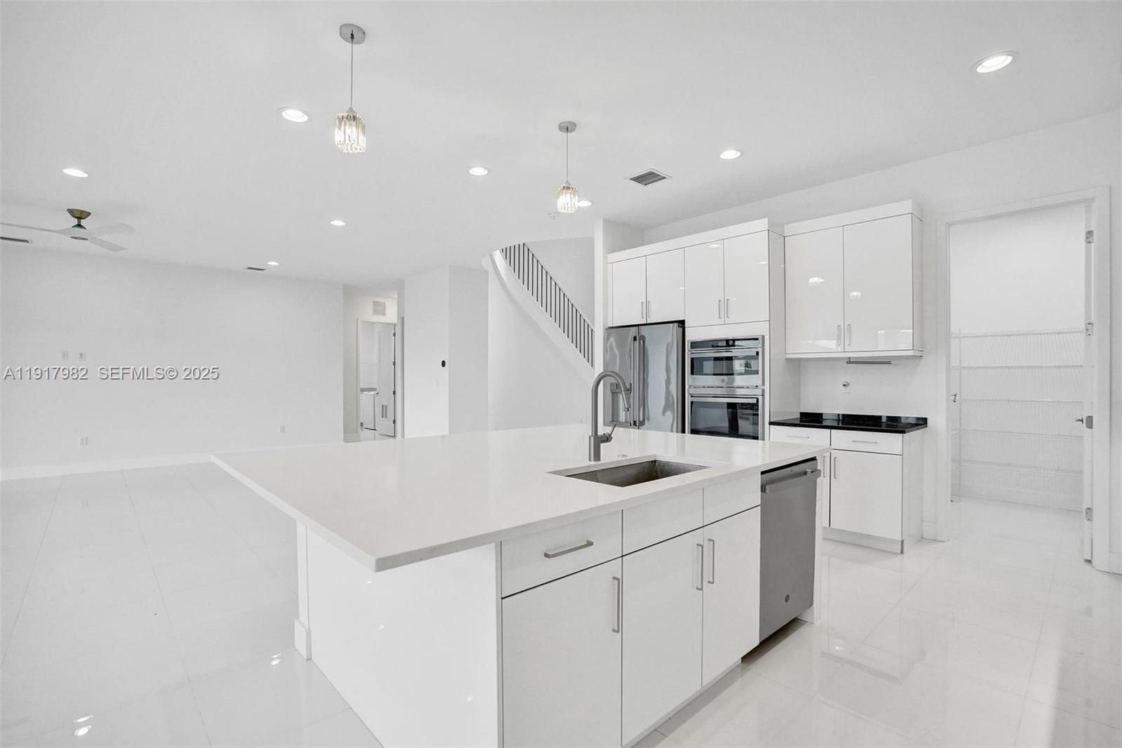 BRIDGES MIZNER PUD BRIDGE - Residential Lease