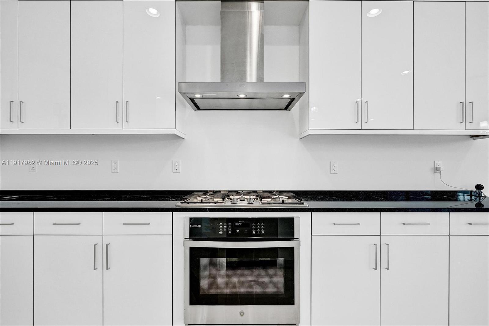 BRIDGES MIZNER PUD BRIDGE - Residential Lease