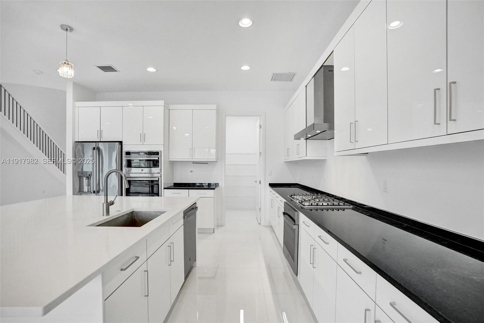 BRIDGES MIZNER PUD BRIDGE - Residential Lease