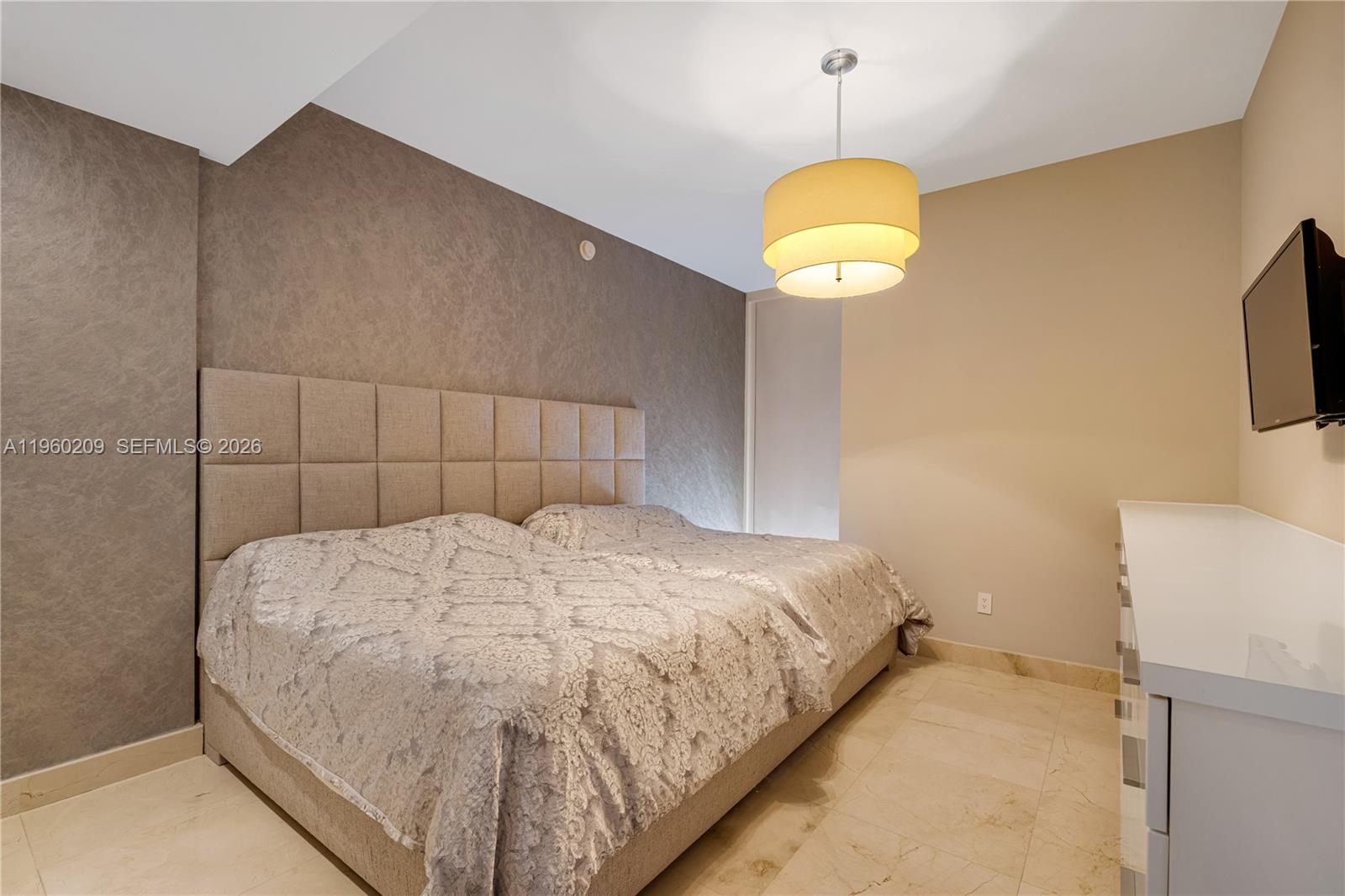 TDR TOWER I CONDO - Residential