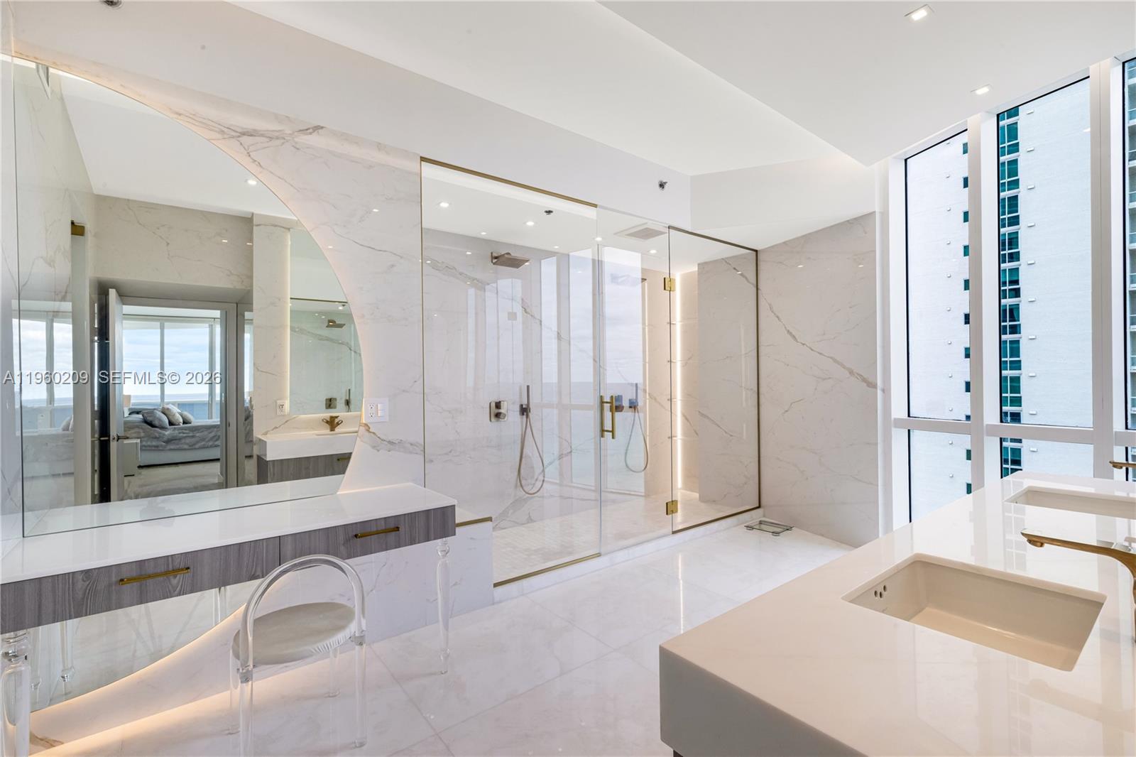 TDR TOWER I CONDO - Residential