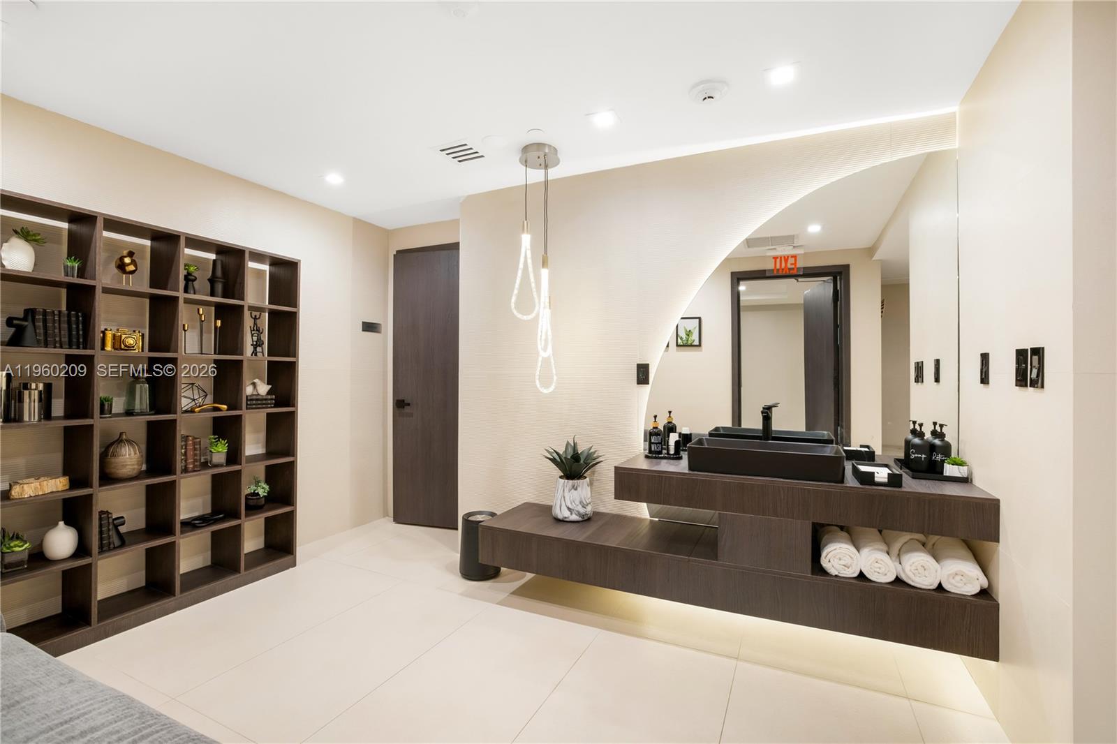 TDR TOWER I CONDO - Residential