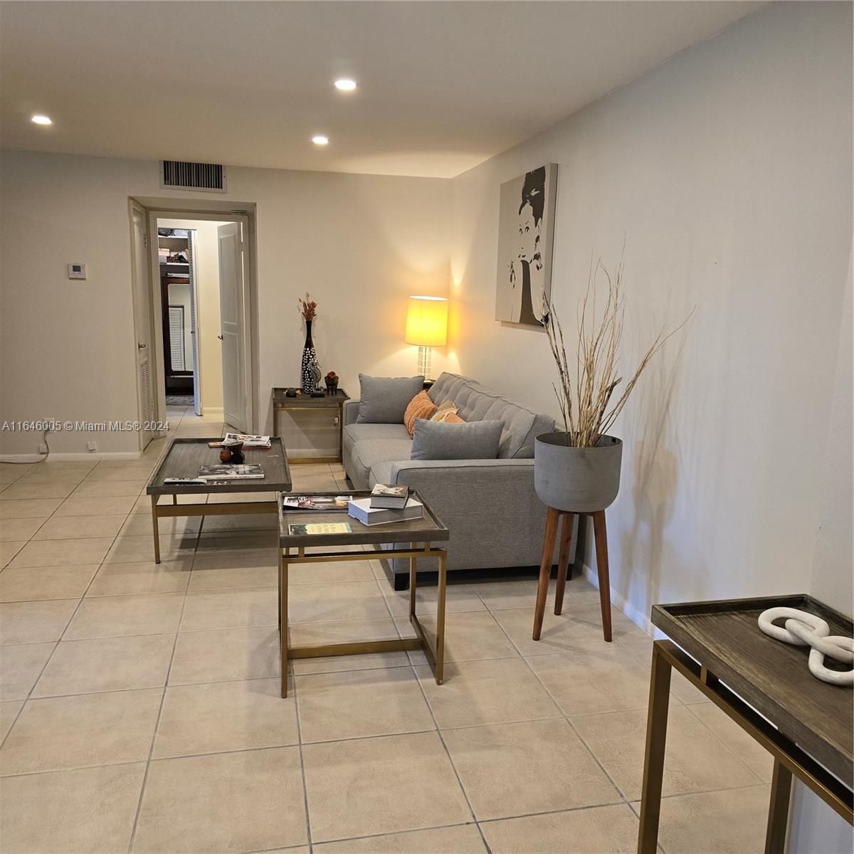 Property for Sale at Address Not Disclosed, Miami, Broward County, Florida - Bedrooms: 2 
Bathrooms: 2  - $175,000